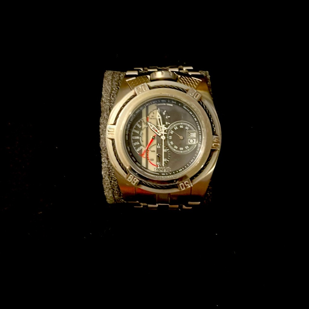 INVICTA BOLT
#GIGANTIC #BIGFACE